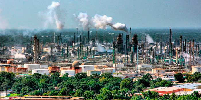 Заводы США переработали рекордное количество нефти