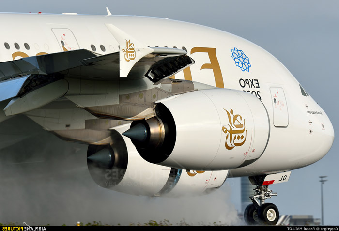 Emirates заказала на $16 млрд. авиалайнеров А380